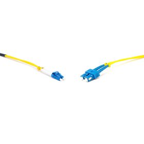 Duplex patch kábel  2 x SC/UPC + 2 x LC/UPC csatlakozóval, 3mm duplex core 9/125 LSZH, 15 m   Duplex patch kábel  2 x SC/UPC + 2 x LC/UPC csatlakozóval, 3mm duplex core 9/125 LSZH, 15 m